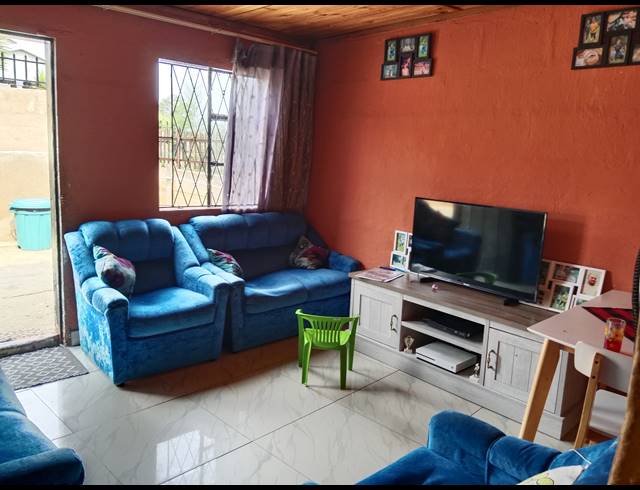 2 BEDROOM FREEHOLD FOR SALE IN NORTHDALE